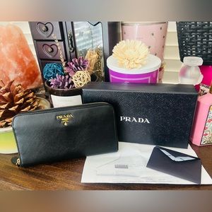 Authentic Prada Wallet, used but in good condition